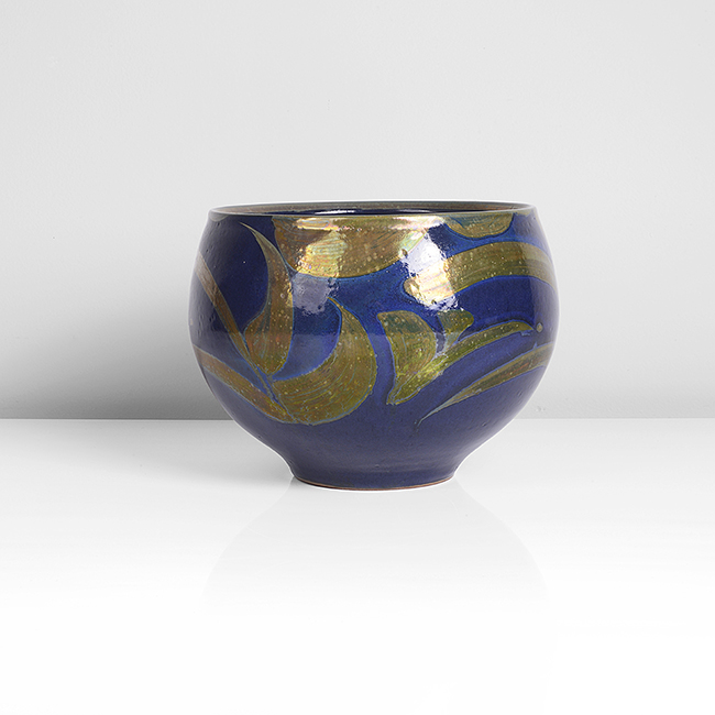 A blue and gold tin-glaze earthenware bowl made by Alan Caiger-Smith in 2006, sold at auction by Maak 