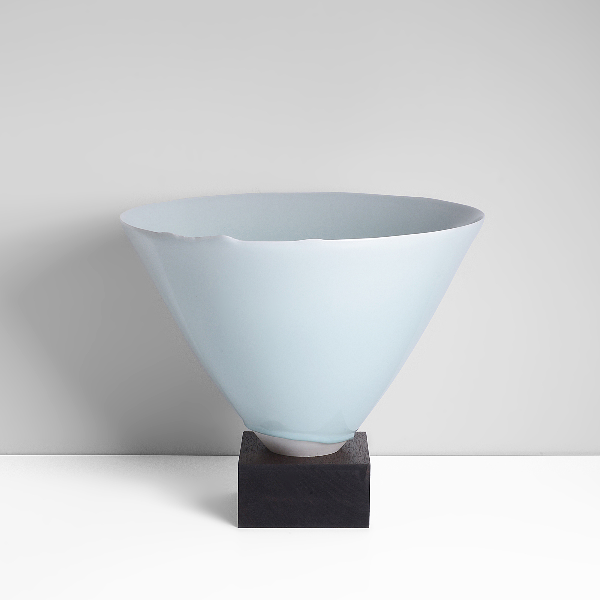 A blue porcelain sculpture made by Fukami Sueharu sold at auction by Maak