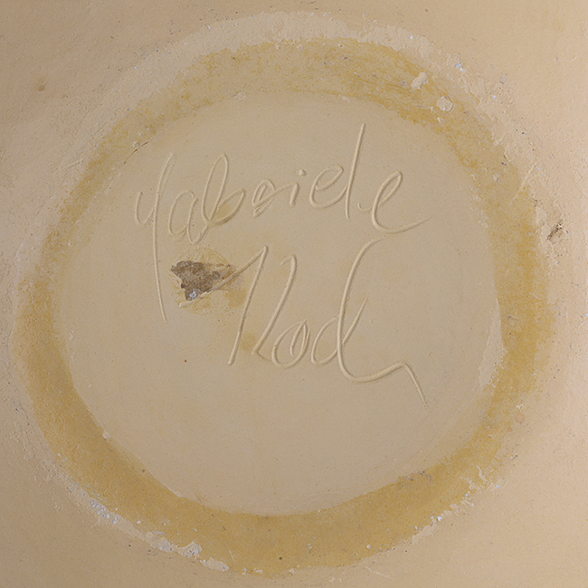 An incised signature on a vessel made by Gabriele Koch sold at auction by Maak Contemporary Ceramics