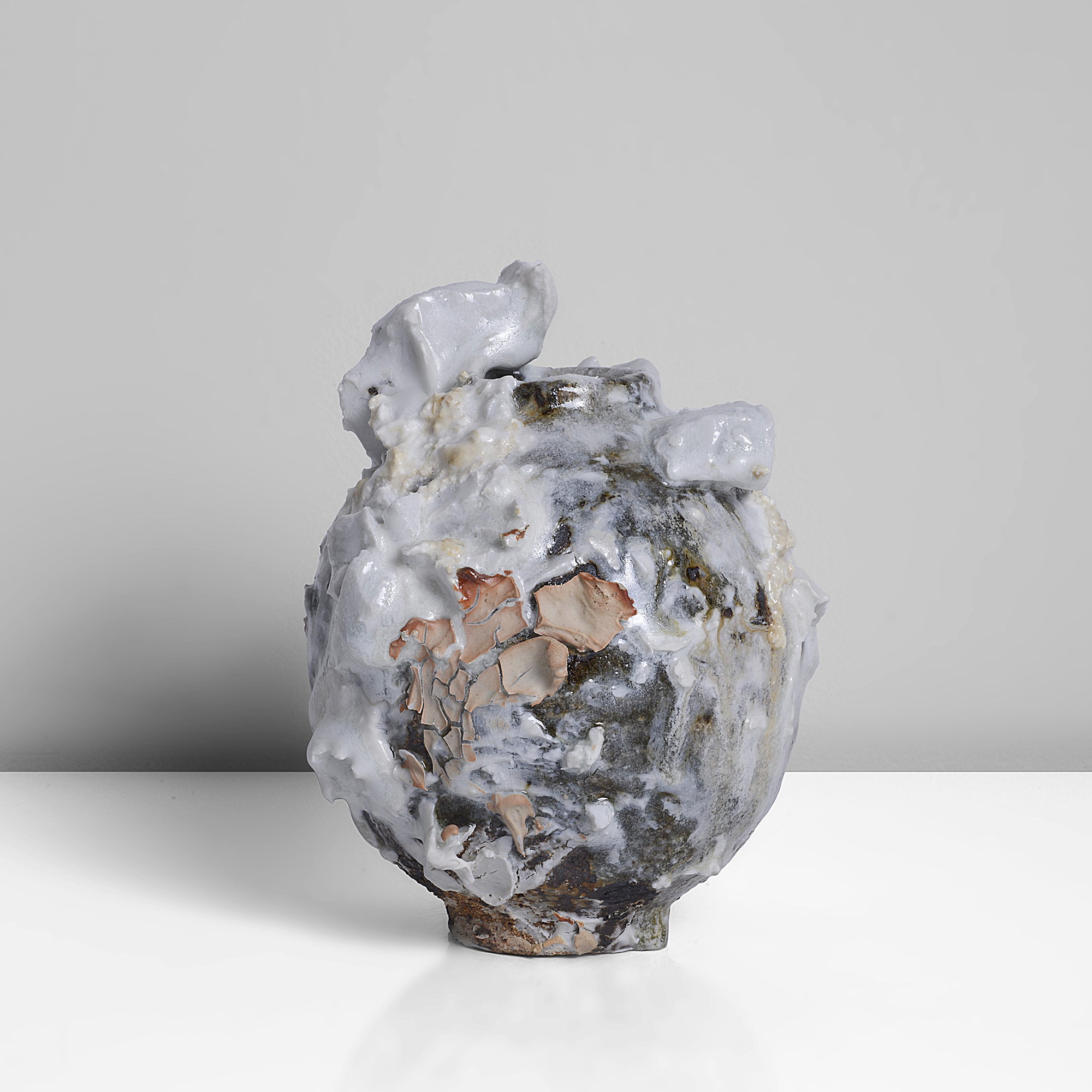 A stoneware mini moon jar made by Akiko Hirai sold at auction by Maak